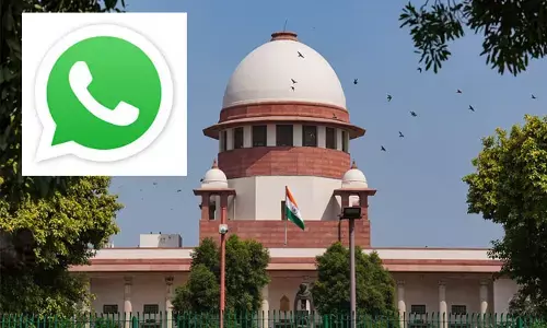 Photoof  supremcourt , whatsapp