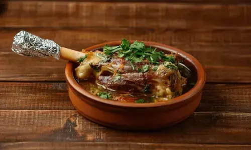 ಬಿಜೆಪಿ ಸಂಸದನ ಔತಣಕೂಟದಲ್ಲಿ ಮಟನ್ ತುಂಡಿಗಾಗಿ ಕೋಲಾಹಲ, ಹೊಡೆದಾಟ