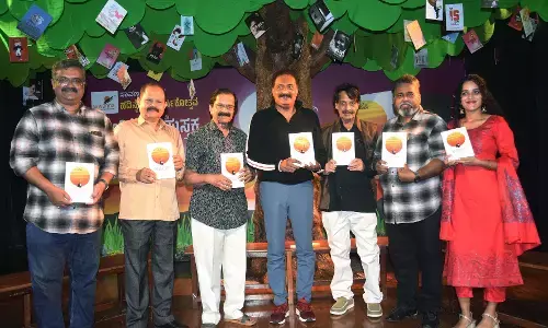 ಕೃತಿಗಳನ್ನು ರಚಿಸುವುದಕ್ಕೆ ಪ್ರಾಮಾಣಿಕತೆ ಇರಬೇಕು: ನಟ ಪ್ರಕಾಶ್ ರಾಜ್