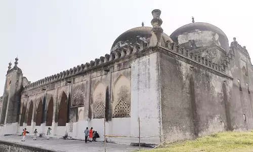 ಮೂಲ ಸೌಕರ್ಯಗಳಿಲ್ಲದೆ ನರಳುತ್ತಿದೆ ಜಾಮಿಯಾ ಮಸ್ಜಿದ್