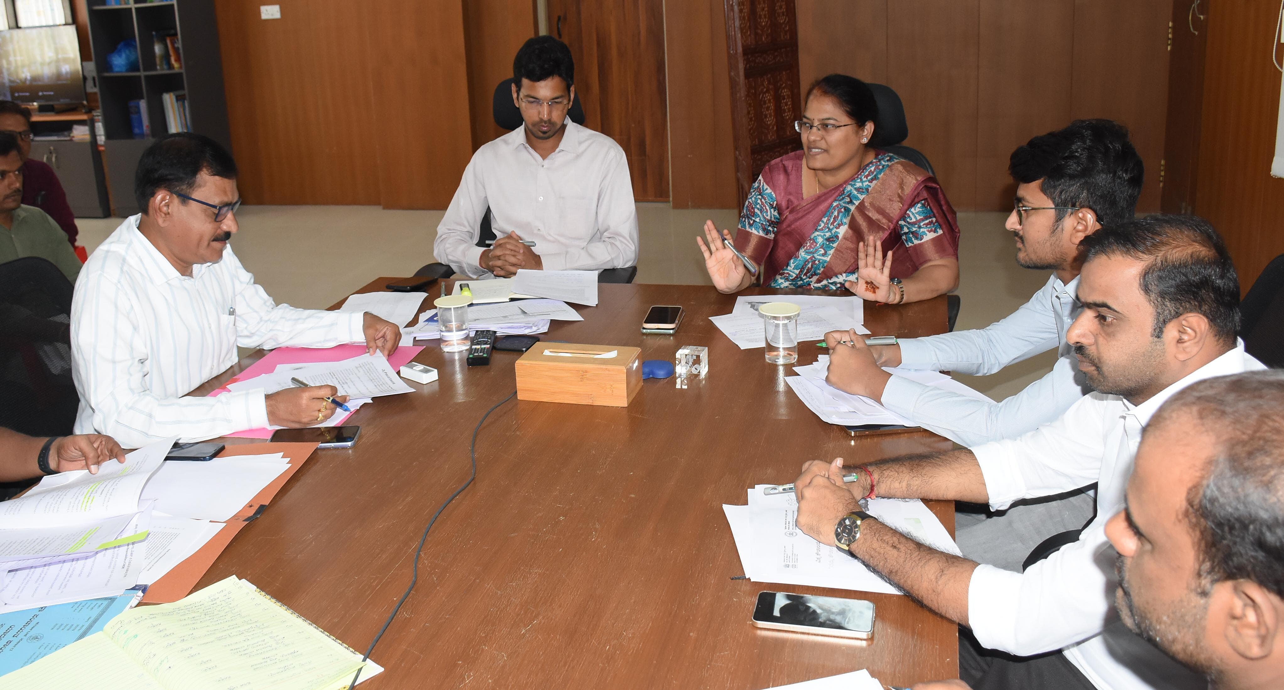 ಯಾದಗಿರಿ | ಶೌಚಾಲಯ ನಿರ್ಮಾಣಕ್ಕೆ ಪ್ರೇರೇಪಿಸಿ : ಜಿಲ್ಲಾಧಿಕಾರಿ ಡಾ.ಸುಶೀಲಾ.ಬಿ