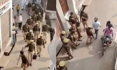 ಉತ್ತರಪ್ರದೇಶ ಉಪಚುನಾವಣೆ: ಮತದಾರರ ಗುರುತಿನ ಚೀಟಿ ಪರಿಶೀಲನೆ ನಡೆಸಿದ್ದ 7 ಮಂದಿ ಪೊಲೀಸರು ಅಮಾನತು