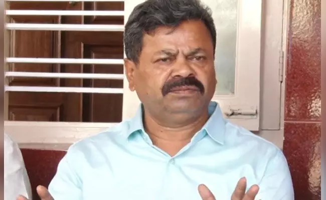 Photo of MP Renukacharya Photo of MP Renukacharya