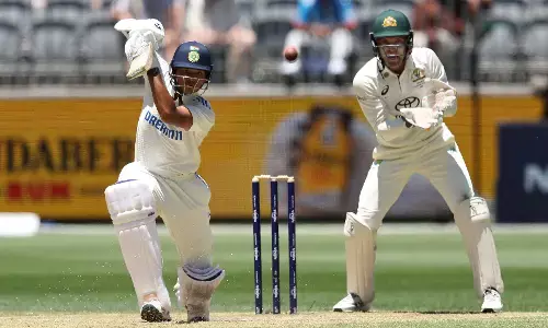 Indian batter yashaswi jaiswal batting
