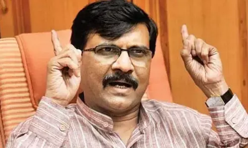 ಮಹಾರಾಷ್ಟ್ರದಲ್ಲಿ MVA ಕಳಪೆ ಪ್ರದರ್ಶನ | ʼಅನರ್ಹತೆ ನಿರ್ಧರಿಸದʼ ಮಾಜಿ ಸಿಜೆಐ ಚಂದ್ರಚೂಡ್ ವಿರುದ್ಧ ಸಂಜಯ್ ರಾವತ್ ವಾಗ್ಧಾಳಿ