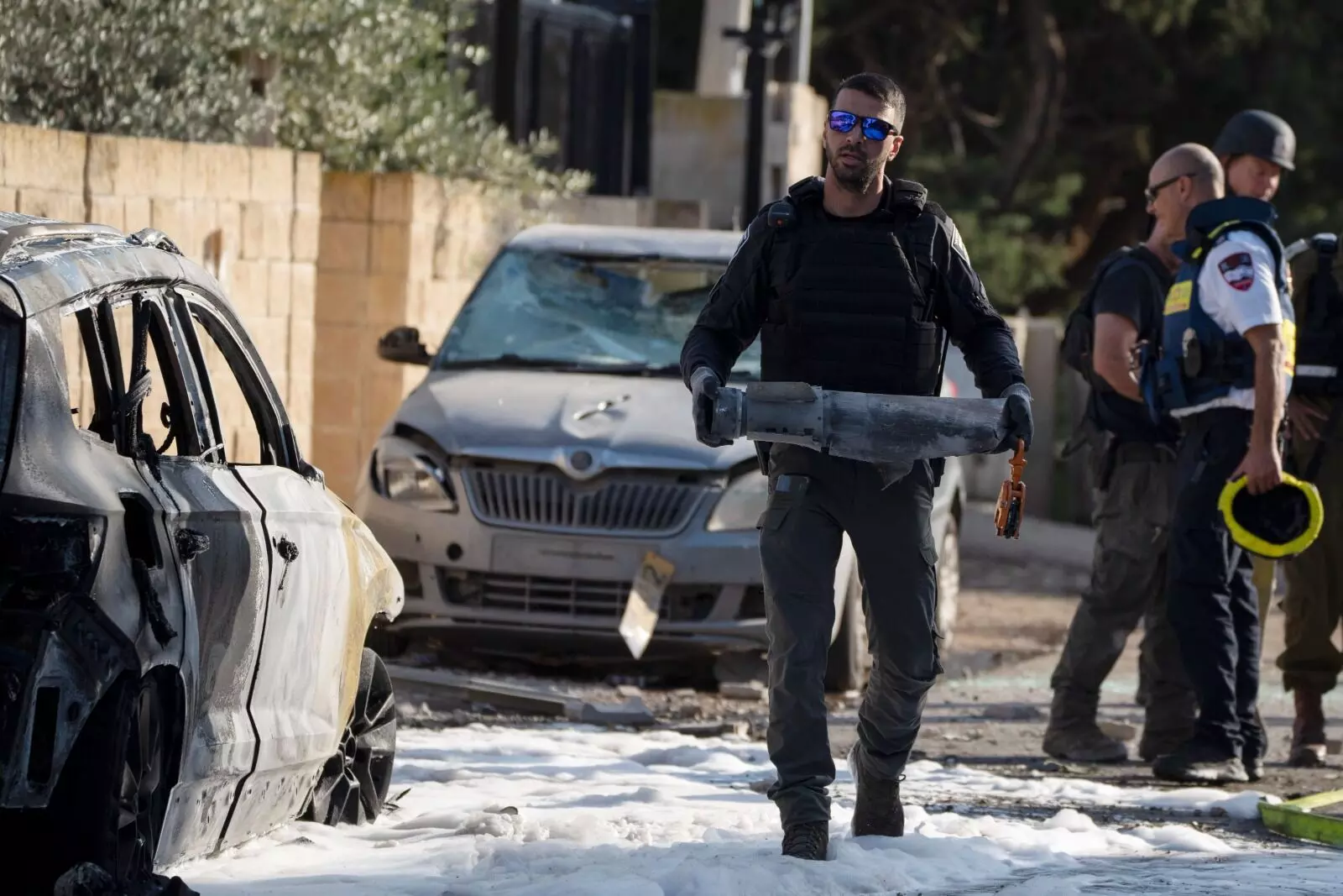 Photo of Police officer in Israel hit by rockets