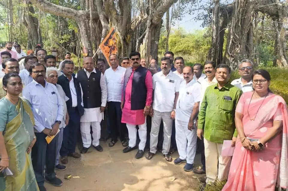 ಸಂಗೊಳ್ಳಿ ರಾಯಣ್ಣ ಮ್ಯೂಸಿಯಂ | ಕಾಮಗಾರಿ ಶೀಘ್ರ ಪೂರ್ಣಗೊಳಿಸುವಂತೆ ಸಚಿವ ತಂಗಡಗಿ ಸೂಚನೆ ಸಂಗೊಳ್ಳಿ ರಾಯಣ್ಣ ಮ್ಯೂಸಿಯಂ | ಕಾಮಗಾರಿ ಶೀಘ್ರ ಪೂರ್ಣಗೊಳಿಸುವಂತೆ ಸಚಿವ ತಂಗಡಗಿ ಸೂಚನೆ