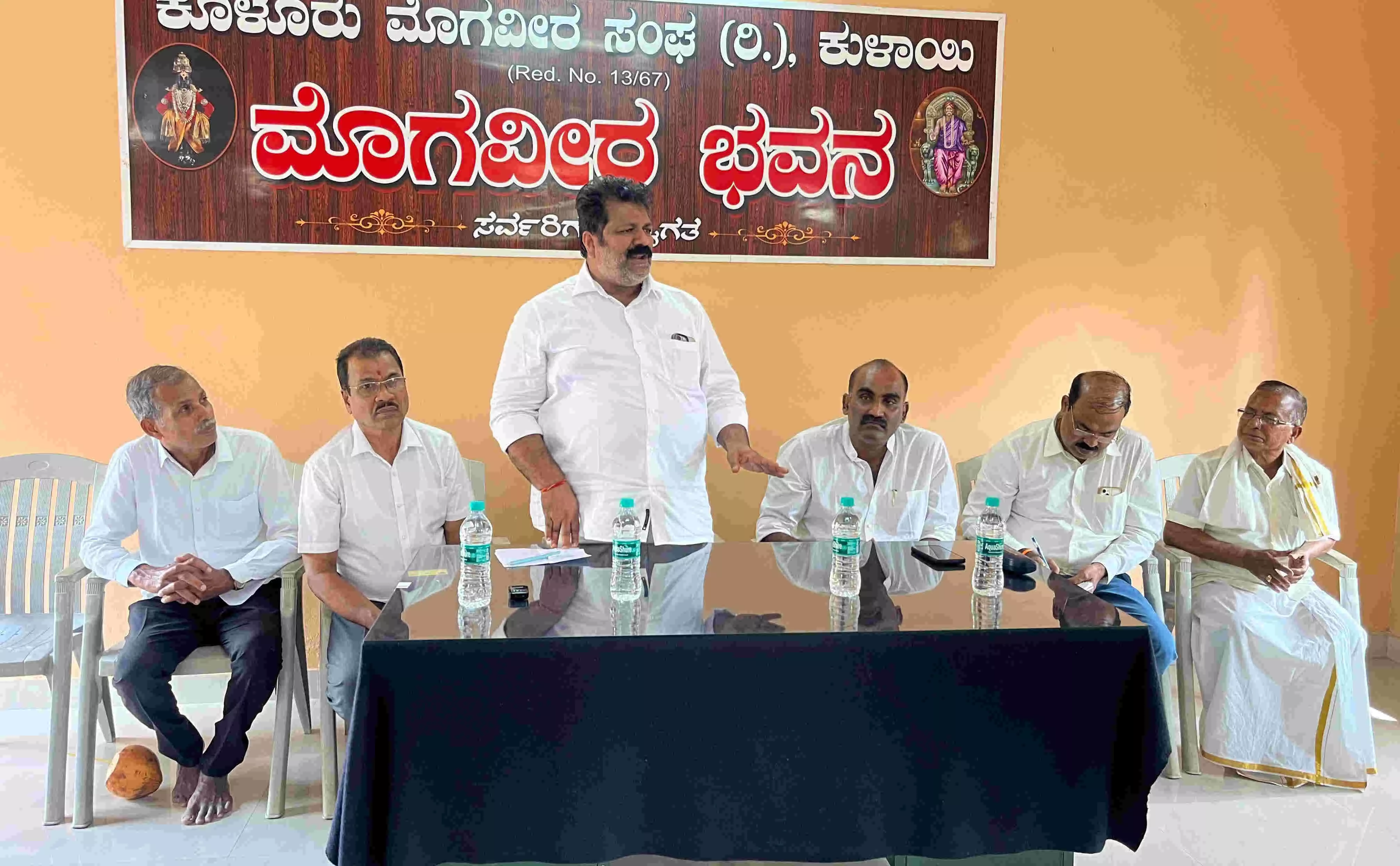 ಮಲ್ಪೆ ಬಂದರಿನ ಸಮಸ್ಯೆಗಳ ಬಗ್ಗೆ ಸಚಿವರೊಂದಿಗೆ ಮೀನುಗಾರ ಸಂಘದಿಂದ ಸಮಾಲೋಚನೆ ಮಲ್ಪೆ ಬಂದರಿನ ಸಮಸ್ಯೆಗಳ ಬಗ್ಗೆ ಸಚಿವರೊಂದಿಗೆ ಮೀನುಗಾರ ಸಂಘದಿಂದ ಸಮಾಲೋಚನೆ