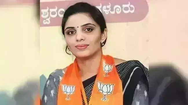 ಬಿಜೆಪಿ ಕಾರ್ಯಕರ್ತೆ ಶಕುಂತಲಾ ಬಂಧನ ; ರೌಡಿಶೀಟ್ ತೆರೆಯುವ ಬಗ್ಗೆ ನೋಟಿಸ್ ಬಿಜೆಪಿ ಕಾರ್ಯಕರ್ತೆ ಶಕುಂತಲಾ ಬಂಧನ ; ರೌಡಿಶೀಟ್ ತೆರೆಯುವ ಬಗ್ಗೆ ನೋಟಿಸ್