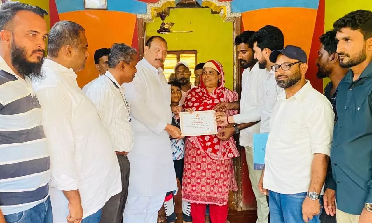 ಮಂಗಳೂರು| ಮೀನುಗಾರಿಕೆ ಸಂದರ್ಭ ಅಪಘಾತಕ್ಕೀಡಾಗಿ ಮೃತಪಟ್ಟ ಅಸ್ಫಾನ್ ಕುಟುಂಬಕ್ಕೆ ಸಹಾಯ ಧನ ವಿತರಣೆ