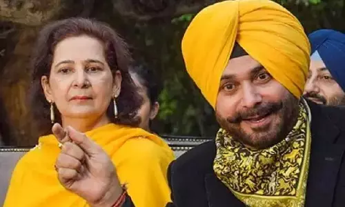 ಸಿಧು ದಂಪತಿಗೆ ದುಬಾರಿಯಾದ ಮನೆಮದ್ದು ಕುಡಿದು ಕ್ಯಾನ್ಸರ್ ಗುಣಮುಖ ಹೇಳಿಕೆ | 850 ಕೋಟಿ ರೂ. ಪಾವತಿಸುವಂತೆ ಲೀಗಲ್ ನೋಟಿಸ್