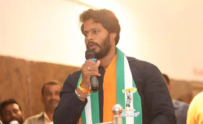 Photo of Nikhil Kumarswamy