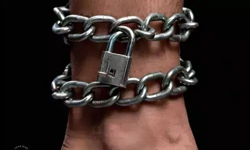 ಕಿತ್ತೂರು | ಡಾಬಾದಲ್ಲಿ ಜೀತದಾಳಿನಂತೆ ದುಡಿಯುತ್ತಿದ್ದ ಯುವಕನ ರಕ್ಷಣೆ: FIR ದಾಖಲು