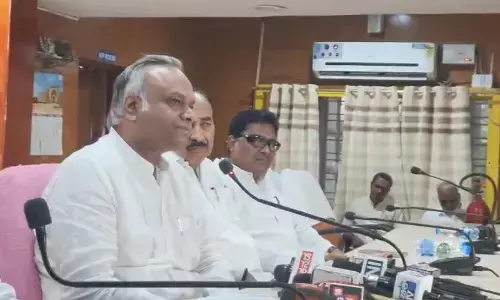 ಪೇಜಾವರಶ್ರೀಯ ಸಂವಿಧಾನ ಬದಲಾವಣೆ ಹೇಳಿಕೆಯನ್ನು ಬಿಜೆಪಿ ಸಮರ್ಥಿಸುತ್ತಿದೆ: ಪ್ರಿಯಾಂಕ್ ಖರ್ಗೆ