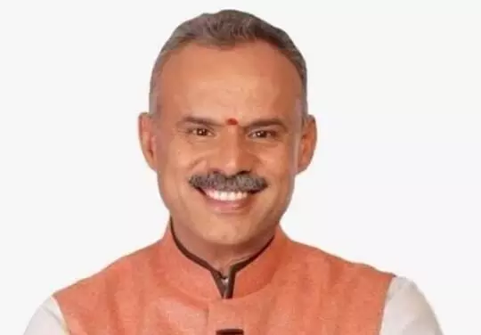 ತುಮಕೂರು: ಸಿಎಂ ಸಿದ್ದರಾಮಯ್ಯ ಕಾರ್ಯಕ್ರಮದಲ್ಲಿ ಕಪ್ಪು ಬಾವುಟ ಪ್ರದರ್ಶನಕ್ಕೆ ಬಿಜೆಪಿ ಶಾಸಕರಿಂದ ಹಣದ ಆಮಿಷ!