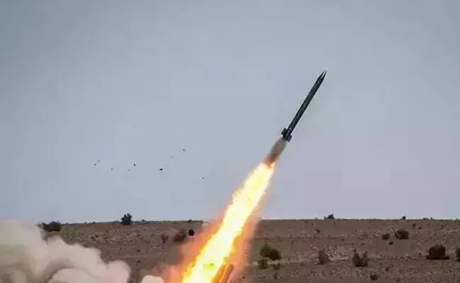 ಮಧ್ಯ ಇಸ್ರೇಲ್‍ನತ್ತ ಹೌದಿಗಳ ಹೈಪರ್‍ಸಾನಿಕ್ ಕ್ಷಿಪಣಿ ದಾಳಿ