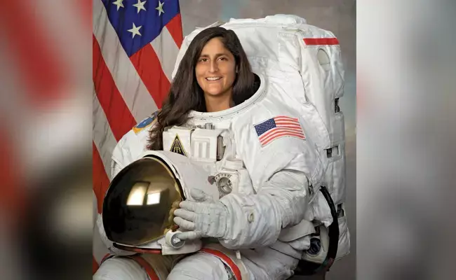 ಅಂತರಿಕ್ಷದಲ್ಲಿ ಮಿನುಗುತ್ತಿದೆ ಸುನೀತಾ ಎಂಬ ಚುಕ್ಕಿ!