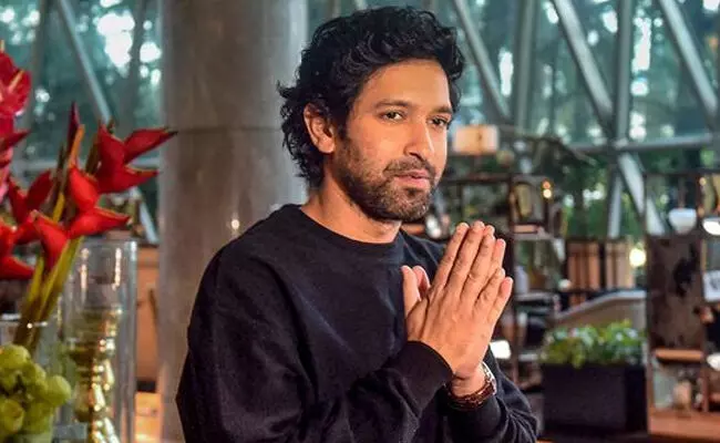 Photo of Vikrant Massey