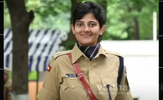 ಮಹಿಳಾ ಐಪಿಎಸ್ ಅಧಿಕಾರಿ ಇಲ್ಮಾ ಅಫ್ರೋಝ್ ಮೇಲೆ ಕಾಂಗ್ರೆಸ್ ಸರಕಾರ ದಬ್ಬಾಳಿಕೆ ನಡೆಸುತ್ತಿದೆಯೇ? ಮಹಿಳಾ ಐಪಿಎಸ್ ಅಧಿಕಾರಿ ಇಲ್ಮಾ ಅಫ್ರೋಝ್ ಮೇಲೆ ಕಾಂಗ್ರೆಸ್ ಸರಕಾರ ದಬ್ಬಾಳಿಕೆ ನಡೆಸುತ್ತಿದೆಯೇ?