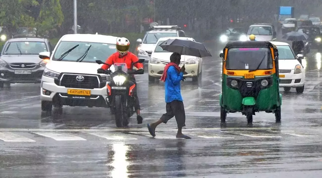 ಫೆಂಗಲ್ ಚಂಡಮಾರುತ | ಡಿ.3ರಂದು ಕೊಡಗು ಜಿಲ್ಲೆ ಶಾಲಾ, ಕಾಲೇಜು, ಅಂಗನವಾಡಿಗಳಿಗೆ ರಜೆ ಫೆಂಗಲ್ ಚಂಡಮಾರುತ | ಡಿ.3ರಂದು ಕೊಡಗು ಜಿಲ್ಲೆ ಶಾಲಾ, ಕಾಲೇಜು, ಅಂಗನವಾಡಿಗಳಿಗೆ ರಜೆ