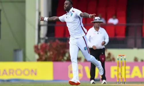 ಬಾಂಗ್ಲಾದೇಶ 164 ರನ್‌ಗೆ ಆಲೌಟ್ | 5 ರನ್‌ಗೆ 4 ವಿಕೆಟ್ ಪಡೆದ ಜೇಡನ್ ಸೀಲ್ಸ್!