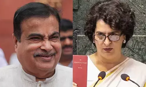 Photo of Nitin Gadkari and Priyanka Gandhi