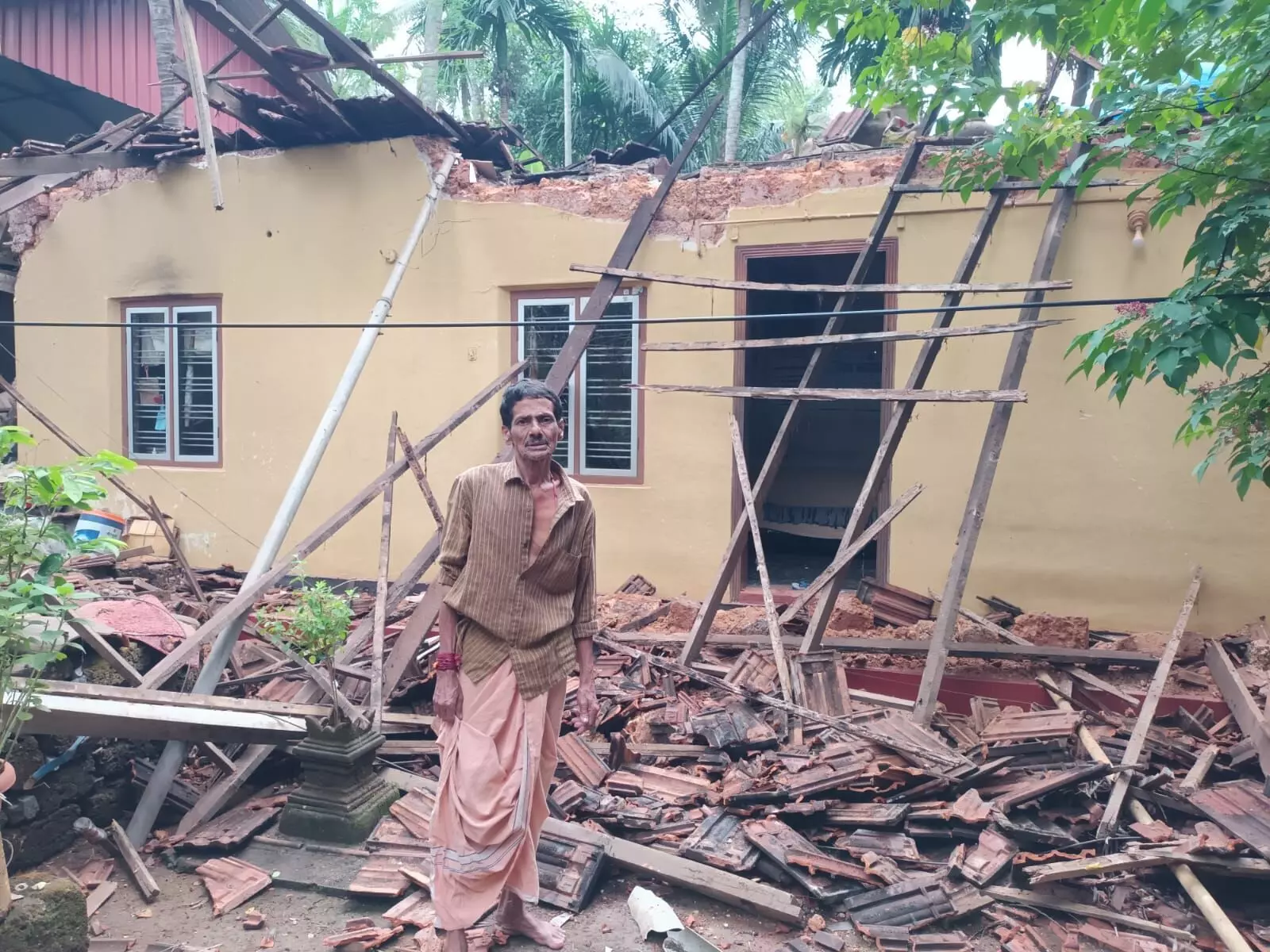 ಕಾಸರಗೋಡು | ಭಾರೀ ಮಳೆಗೆ ಕುಸಿದ ಮನೆಯ ಛಾವಣಿ