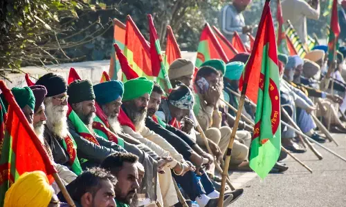 Photo of protesting Farmers