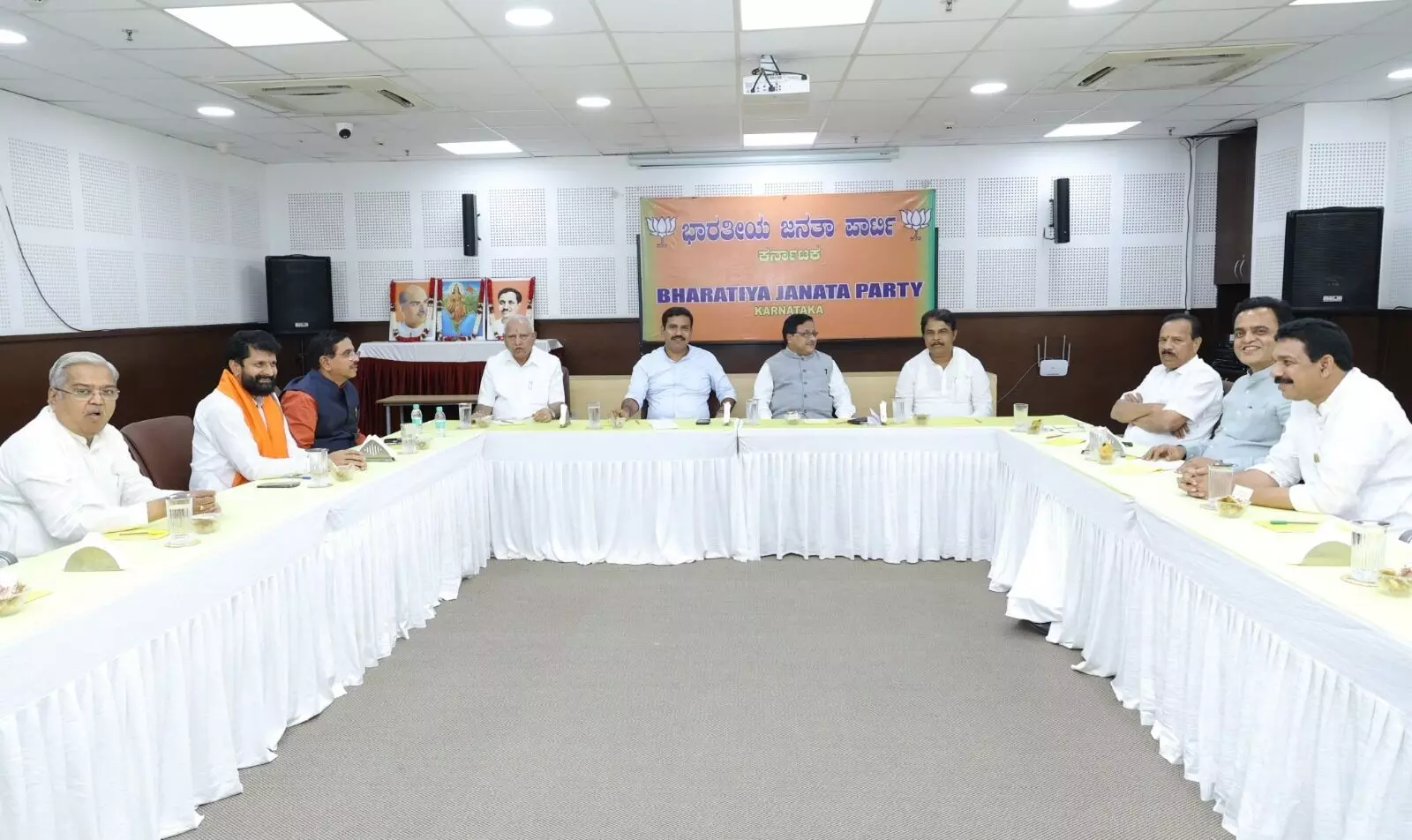 ಅಶಿಸ್ತಿನ ನಡವಳಿಕೆಗೆ ಕಡಿವಾಣ ಹಾಕಲು ಕೋರ್ ಕಮಿಟಿ ಸಭೆಯಲ್ಲಿ ನಿರ್ಧಾರ : ವಿಜಯೇಂದ್ರ ಅಶಿಸ್ತಿನ ನಡವಳಿಕೆಗೆ ಕಡಿವಾಣ ಹಾಕಲು ಕೋರ್ ಕಮಿಟಿ ಸಭೆಯಲ್ಲಿ ನಿರ್ಧಾರ : ವಿಜಯೇಂದ್ರ