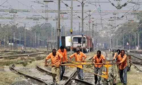 Photo of  Trackmen at work