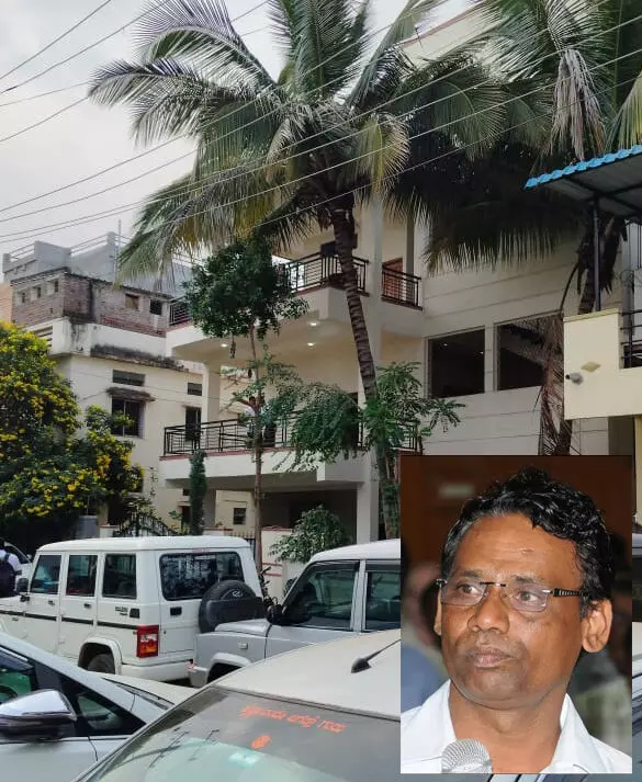 ಕಲಬುರಗಿ ಮಹಾನಗರ ಪಾಲಿಕೆ ಉಪ ಆಯುಕ್ತರ ಮನೆ ಮೇಲೆ ಲೋಕಾಯುಕ್ತ ದಾಳಿ