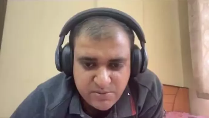 ಕೌಟುಂಬಿಕ ನ್ಯಾಯಾಲಯಗಳು ʼಕಾಳಜಿ, ಸೂಕ್ಷ್ಮತೆʼ ಯಿಂದ ಪ್ರಕರಣಗಳನ್ನು ನಿಭಾಯಿಸಲು ಬದ್ಧವಾಗಿವೆ: ಟೆಕ್ಕಿಯ ಆತ್ಮಹತ್ಯೆ ಬಗ್ಗೆ ಆಕ್ರೋಶದ ಬೆನ್ನಲ್ಲೇ ಕಾನೂನು ಸಚಿವಾಲಯ ಪ್ರತಿಕ್ರಿಯೆ ಕೌಟುಂಬಿಕ ನ್ಯಾಯಾಲಯಗಳು ʼಕಾಳಜಿ, ಸೂಕ್ಷ್ಮತೆʼ ಯಿಂದ ಪ್ರಕರಣಗಳನ್ನು ನಿಭಾಯಿಸಲು ಬದ್ಧವಾಗಿವೆ: ಟೆಕ್ಕಿಯ ಆತ್ಮಹತ್ಯೆ ಬಗ್ಗೆ ಆಕ್ರೋಶದ ಬೆನ್ನಲ್ಲೇ ಕಾನೂನು ಸಚಿವಾಲಯ ಪ್ರತಿಕ್ರಿಯೆ