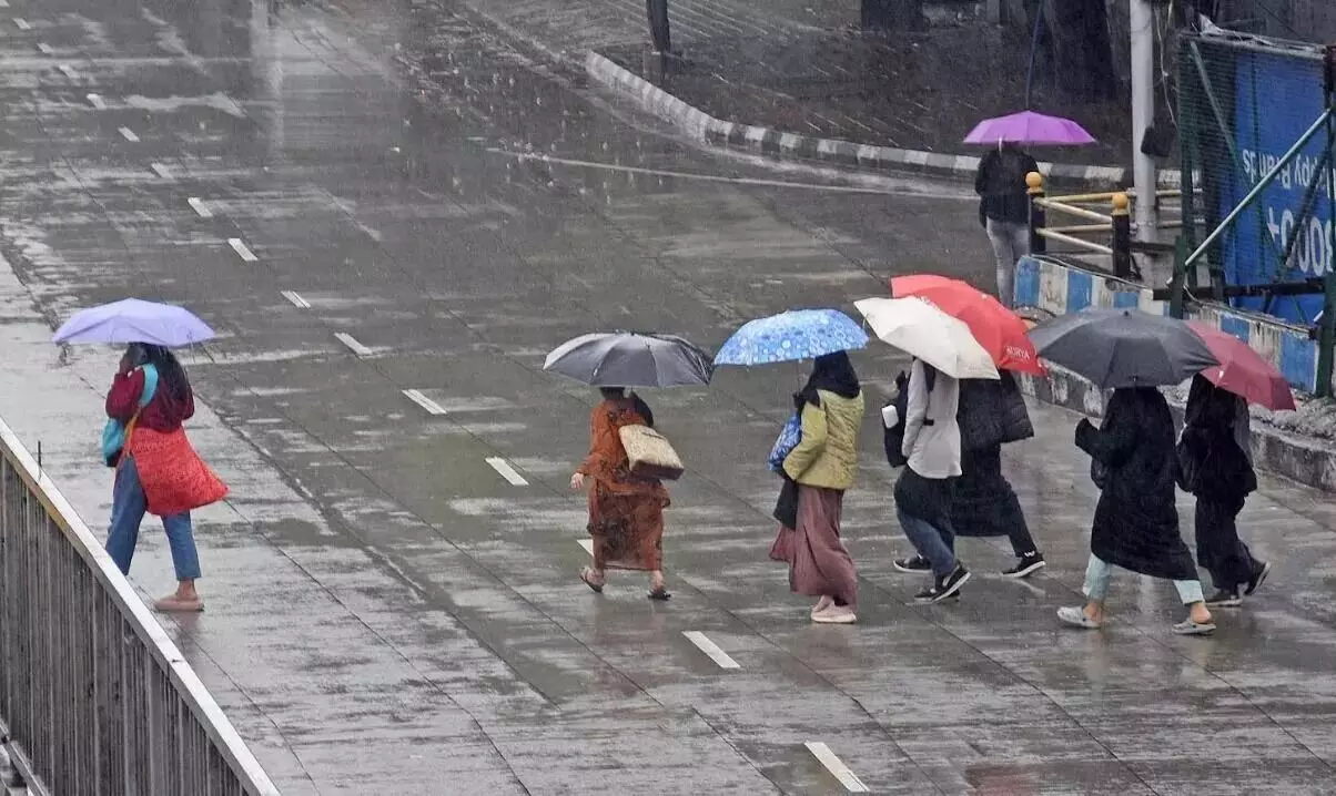 ಬಂಗಾಳ ಕೊಲ್ಲಿಯಲ್ಲಿ ವಾಯುಭಾರ ಕುಸಿತ | ಬೆಂಗಳೂರು, ಮೈಸೂರು ಸೇರಿ ಹಲವೆಡೆ ನಾಳೆ(ಡಿ.12) ಮಳೆ ಸಾಧ್ಯತೆ