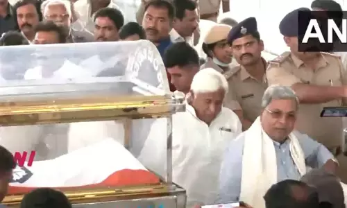 ಎಸ್.ಎಂ. ಕೃಷ್ಣ ಅವರ ಪಾರ್ಥಿವ ಶರೀರದ ಅಂತಿಮ ದರ್ಶನ ಪಡೆದ ಸಿಎಂ ಸಿದ್ದರಾಮಯ್ಯ