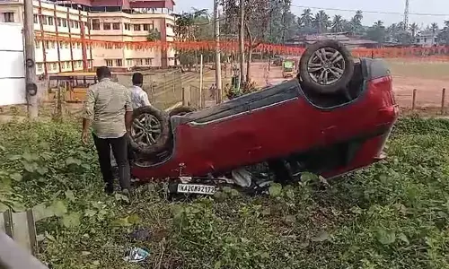 ಪುತ್ತೂರು: ಡಿವೈಡರ್ ಗೆ  ಕಾರು ಢಿಕ್ಕಿ; ಹಲವರಿಗೆ ಗಾಯ