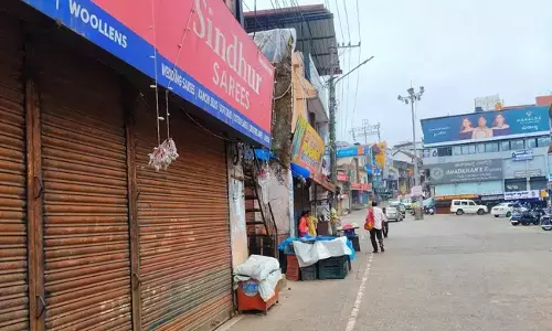 ವೀರ ಸೇನಾನಿಗಳಾದ ಕೆ.ಎಂ.ಕಾರ್ಯಪ್ಪ, ಕೆ.ಎಸ್.ತಿಮ್ಮಯ್ಯಗೆ ಅವಮಾನ ಮಾಡಿದ ವ್ಯಕ್ತಿಯ ಗಡಿಪಾರಿಗೆ ಆಗ್ರಹಿಸಿ 6 ಗಂಟೆ ಕೊಡಗು ಬಂದ್