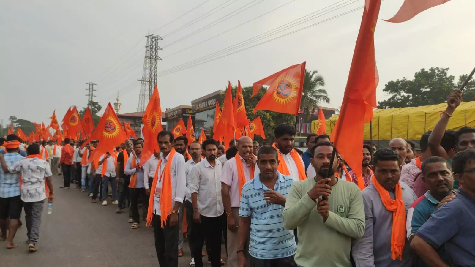 ಭಟ್ಕಳ: ಬಾಂಗ್ಲದೇಶದಲ್ಲಿ ಹಿಂದೂಗಳ ಮೇಲಿನ ದೌರ್ಜನ್ಯ ಖಂಡಿಸಿ ಹಿಂಜಾವೇಯಿಂದ ಪ್ರತಿಭಟನೆ