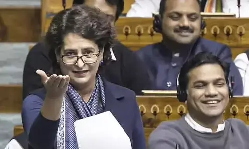 ʼಸಂವಿಧಾನ ಸಂಘ ಪರಿವಾರದ ನಿಯಮ ಪುಸ್ತಕವಲ್ಲʼ: ಲೋಕಸಭೆಯಲ್ಲಿ ಬಿಜೆಪಿ, ಆರೆಸ್ಸೆಸ್ ವಿರುದ್ಧ ಪ್ರಿಯಾಂಕ ವಾಗ್ದಾಳಿ