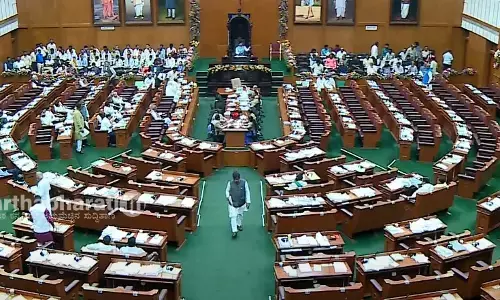 ಮುನಿರತ್ನ ವಿರುದ್ಧದ ಅತ್ಯಾಚಾರ, ಜಾತಿ ನಿಂದನೆ ವಿಷಯ ಪ್ರಸ್ತಾಪಕ್ಕೆ ಆಡಳಿತ ಪಕ್ಷದ ಸದಸ್ಯರ ಪಟ್ಟು : ಪ್ರತಿಪಕ್ಷಗಳ ಸಭಾತ್ಯಾಗ