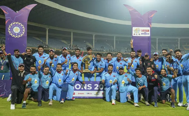 ಸಯ್ಯದ್ ಮುಷ್ತಾಕ್ ಅಲಿ ಟ್ರೋಫಿ: ಮುಂಬೈ ಚಾಂಪಿಯನ್