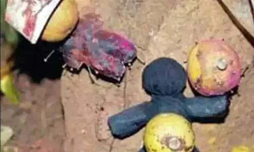 ತಾಯತಗಳ ತಾಕಲಾಟಗಳು