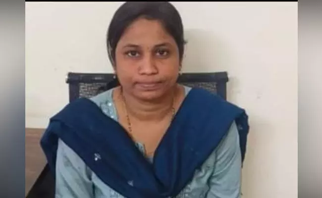 ಕಲಬುರಗಿ | ಲಂಚ ಸ್ವೀಕಾರ : ಲೋಕಾಯುಕ್ತ ಬಲೆಗೆ ಬಿದ್ದ ಪಿಡಿಒ ಕಲಬುರಗಿ | ಲಂಚ ಸ್ವೀಕಾರ : ಲೋಕಾಯುಕ್ತ ಬಲೆಗೆ ಬಿದ್ದ ಪಿಡಿಒ