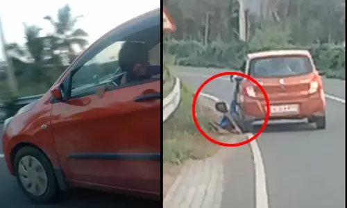 ಕೇರಳ: ಕಾರಿನ ಬಾಗಿಲಿಗೆ ಹೆಬ್ಬೆರಳು ಸಿಲುಕಿಕೊಂಡಿದ್ದರೂ ವ್ಯಕ್ತಿಯನ್ನು ಅರ್ಧ ಕಿ.ಮೀ. ಎಳೆದೊಯ್ದ ದುಷ್ಕರ್ಮಿಗಳು