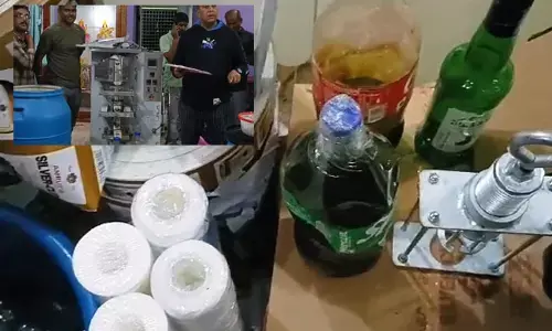 ಮಂಡ್ಯ | ನಕಲಿ ಮದ್ಯ ತಯಾರಿಕಾ ಘಟಕದ ಮೇಲೆ ದಾಳಿ : ಲಕ್ಷಾಂತರ ರೂ. ಮೌಲ್ಯದ ಯಂತ್ರ, ಮದ್ಯ ವಶ