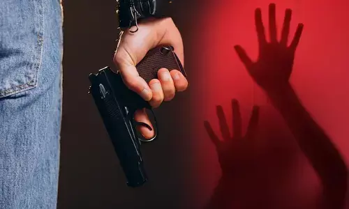 ಪಿಸ್ತೂಲು ತೋರಿಸಿ ದಿಲ್ಲಿ ಮಹಿಳೆ ಮೇಲೆ ಅತ್ಯಾಚಾರ: ಮಥುರಾ ಬಿಜೆಪಿ ನಾಯಕನ ವಿರುದ್ಧ ಪ್ರಕರಣ ದಾಖಲು