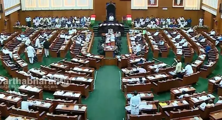 ಸುದೀರ್ಘ 15 ಗಂಟೆ ವಿಧಾನಸಭೆ ಕಲಾಪ, ರಾತ್ರಿ 1 ಗಂಟೆವರೆಗೂ ನಡೆದ ಅಧಿವೇಶನ