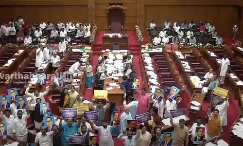 ಪರಿಷತ್ತಿನಲ್ಲಿ ಸಚಿವೆ ಲಕ್ಷ್ಮೀ ಹೆಬ್ಬಾಳ್ಕರ್ ವಿರುದ್ಧ ಆಕ್ಷೇಪಾರ್ಹ ಪದ ಬಳಕೆ ಆರೋಪ : ಸಿ.ಟಿ.ರವಿ ವಿರುದ್ಧ ವ್ಯಾಪಕ ಆಕ್ರೋಶ, ಸಭಾಪತಿಗೆ ದೂರು