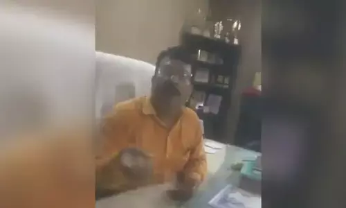 ಉತ್ತರ ಪ್ರದೇಶ | ಮಾಂಸಾಹಾರ ತಂದಿದ್ದಕ್ಕೆ ಉಚ್ಛಾಟನೆಗೊಂಡ ಮೂವರು ಬಾಲಕರನ್ನು ಬೇರೆ ಶಾಲೆಗೆ ಸೇರಿಸಿ: ಜಿಲ್ಲಾಧಿಕಾರಿಗೆ ಹೈಕೋರ್ಟ್ ನಿರ್ದೇಶ