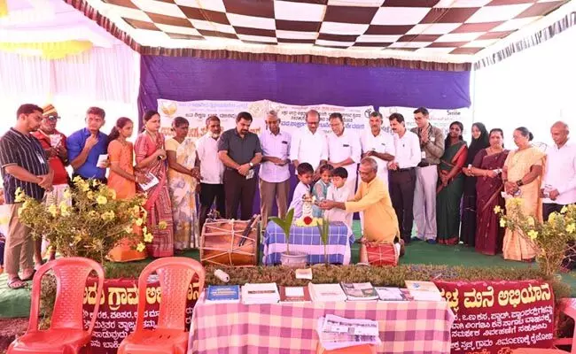 ಮುಡಿಪು: ನವಸಾಕ್ಷರರ ಸಂಘಟನೆಯ 33ನೇ ವರ್ಷದಜಿಲ್ಲಾ ಮಟ್ಟದ ಅಕ್ಷರೋತ್ಸವ