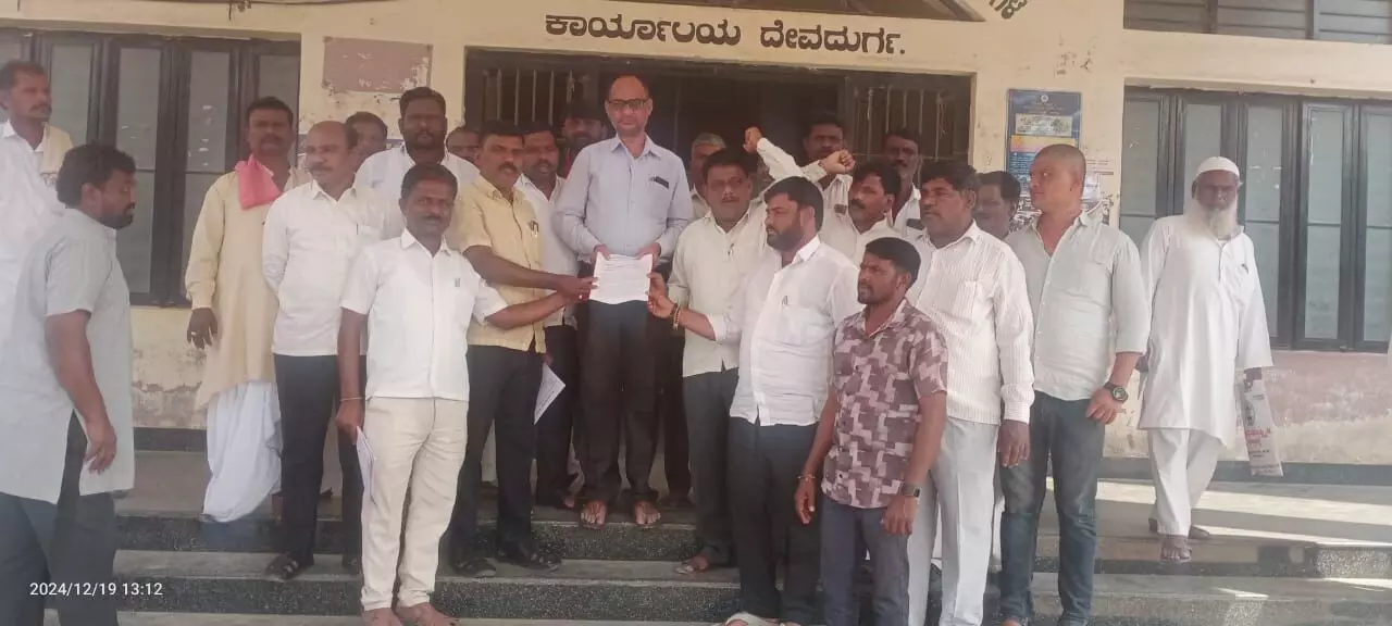 ಕೇಂದ್ರ ಗೃಹಮಂತ್ರಿ ಸ್ಥಾನದಿಂದ ಅಮಿತ್ ಶಾ ರನ್ನು ವಜಾಗೊಳಿಸುವಂತೆ ದಲಿತ ಸಂಘಟನೆಗಳ ಒಕ್ಕೂಟ ಆಗ್ರಹ ಕೇಂದ್ರ ಗೃಹಮಂತ್ರಿ ಸ್ಥಾನದಿಂದ ಅಮಿತ್ ಶಾ ರನ್ನು ವಜಾಗೊಳಿಸುವಂತೆ ದಲಿತ ಸಂಘಟನೆಗಳ ಒಕ್ಕೂಟ ಆಗ್ರಹ